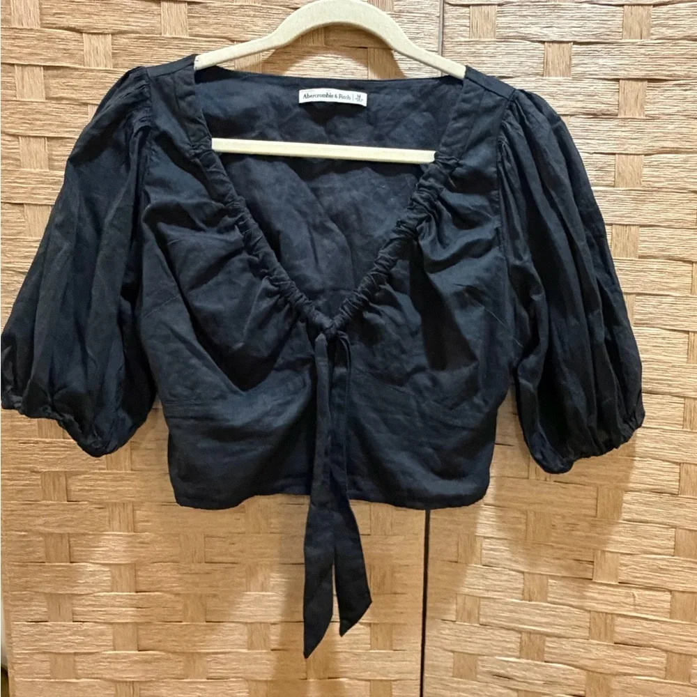 Abercrombie & Fitch Puff Sleeve Crop Top Plunge Neckline 100% cotton M Coquette